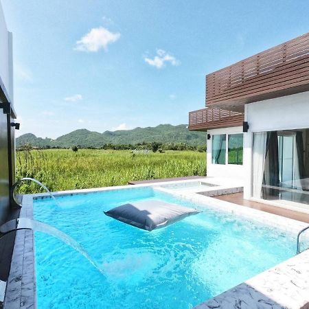 The Vista Pool Villa Kanchanaburi Bagian luar foto