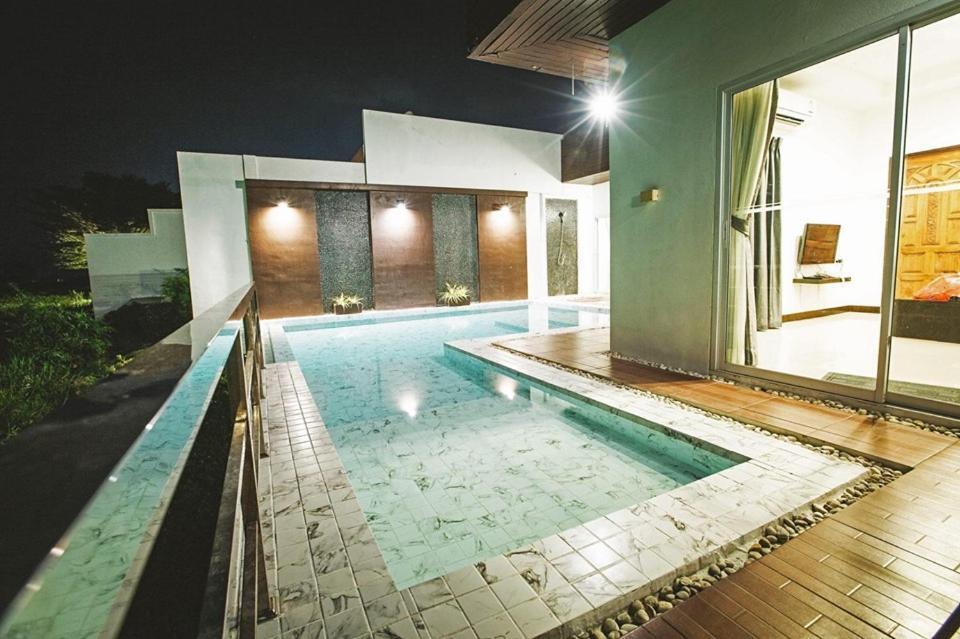The Vista Pool Villa Kanchanaburi Bagian luar foto